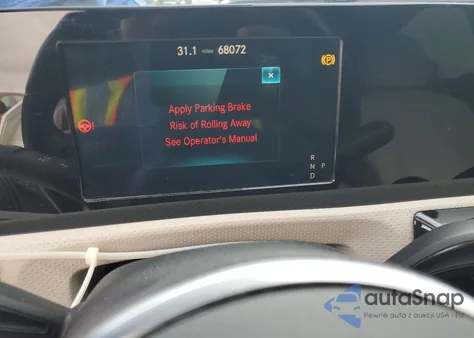 2021 Mercedes-Benz A 220 z USA, uszkodzony, nr VIN W1K3G4EBXMJ284060